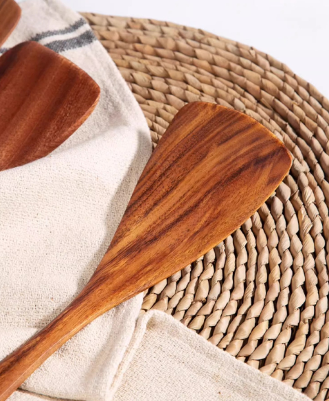 Natural Ebony Wood Wok Spatula – 32cm Curved Handle Cooking Turner