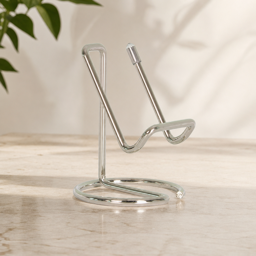 Iron Phone Stand – Hands-Free Metal Desktop Phone Holder