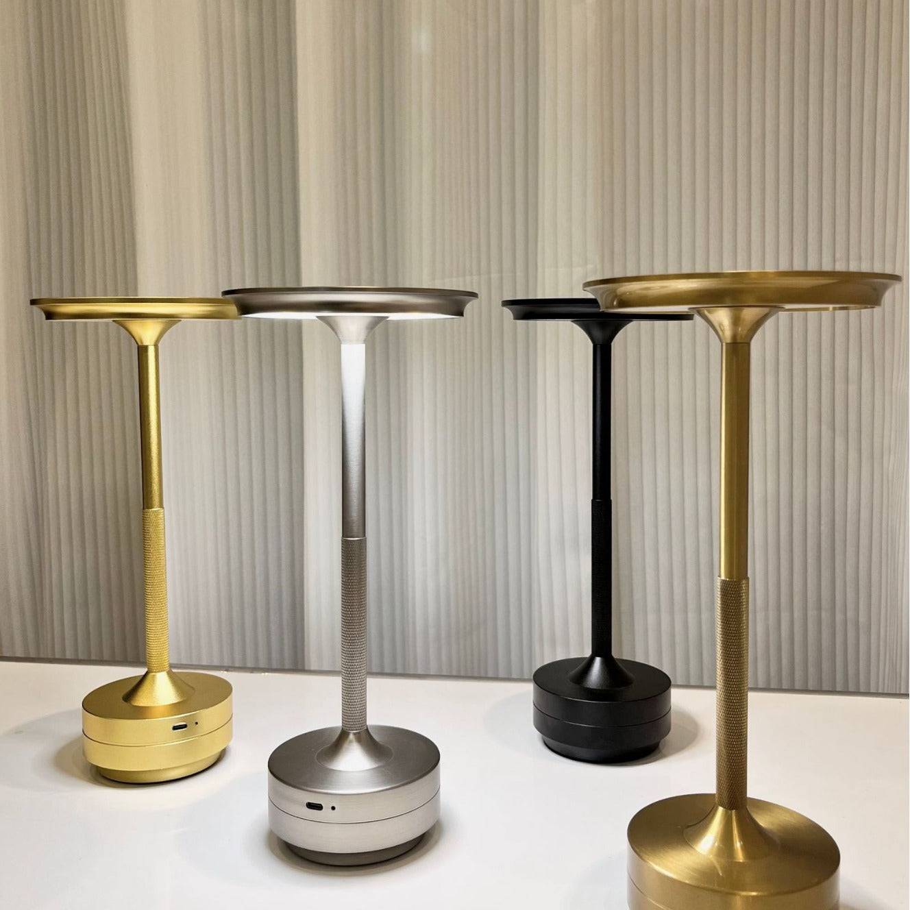Aluminum Touch Table Lamp – USB Rechargeable Minimalist Desk Light