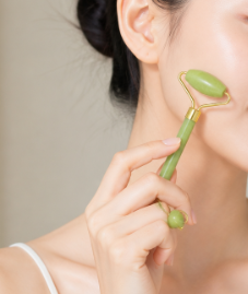 Natural Xiuyu Jade Facial Massage Roller