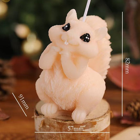 DIY Squirrel-Shaped Soy Wax Candle
