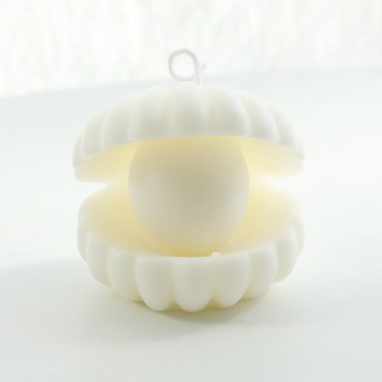 Shell-Shaped Scented Candle