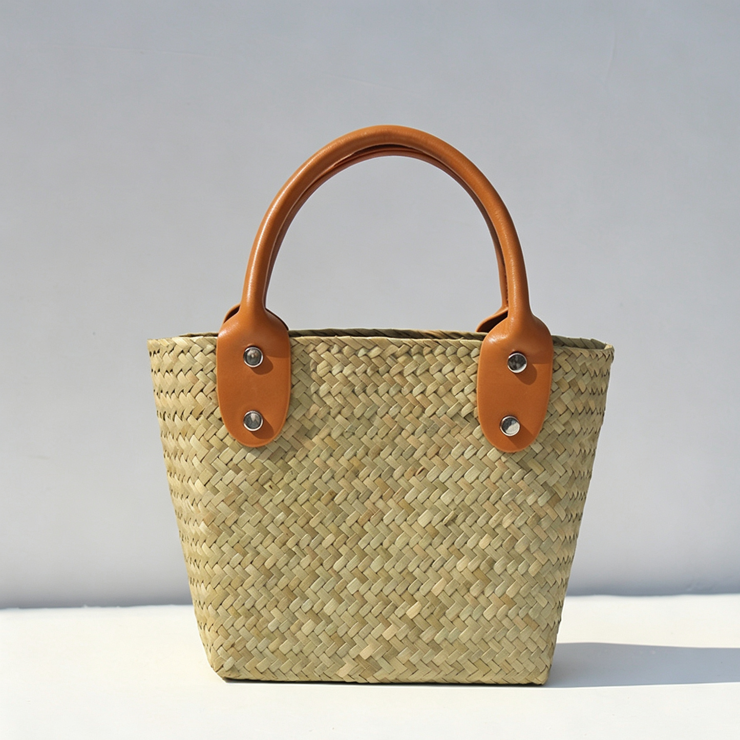 Mini Woven Straw Square Bag – Structured Handmade Style Purse with Natural Grass Texture