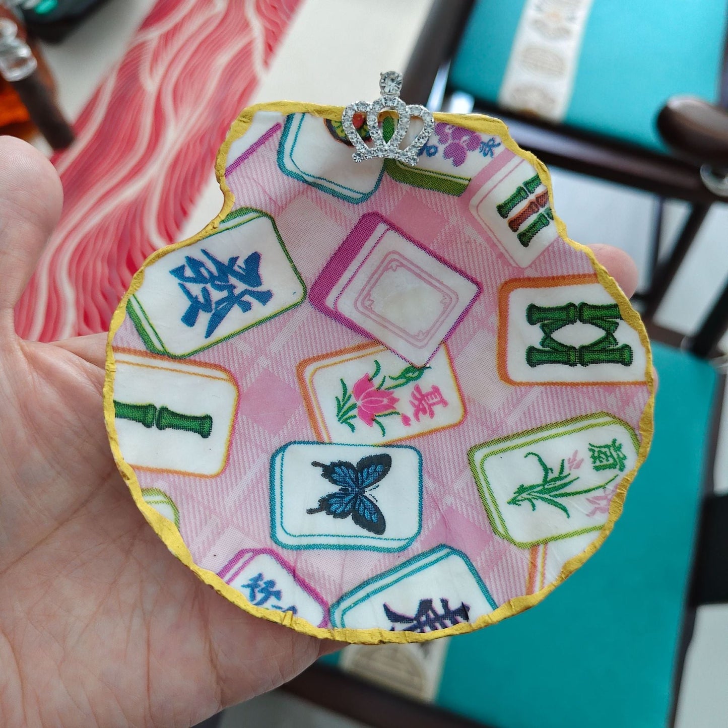 Mahjong Shell Trinket Tray – Pink Scallop Jewelry Dish & Decorative Dice Tray for Home Decor