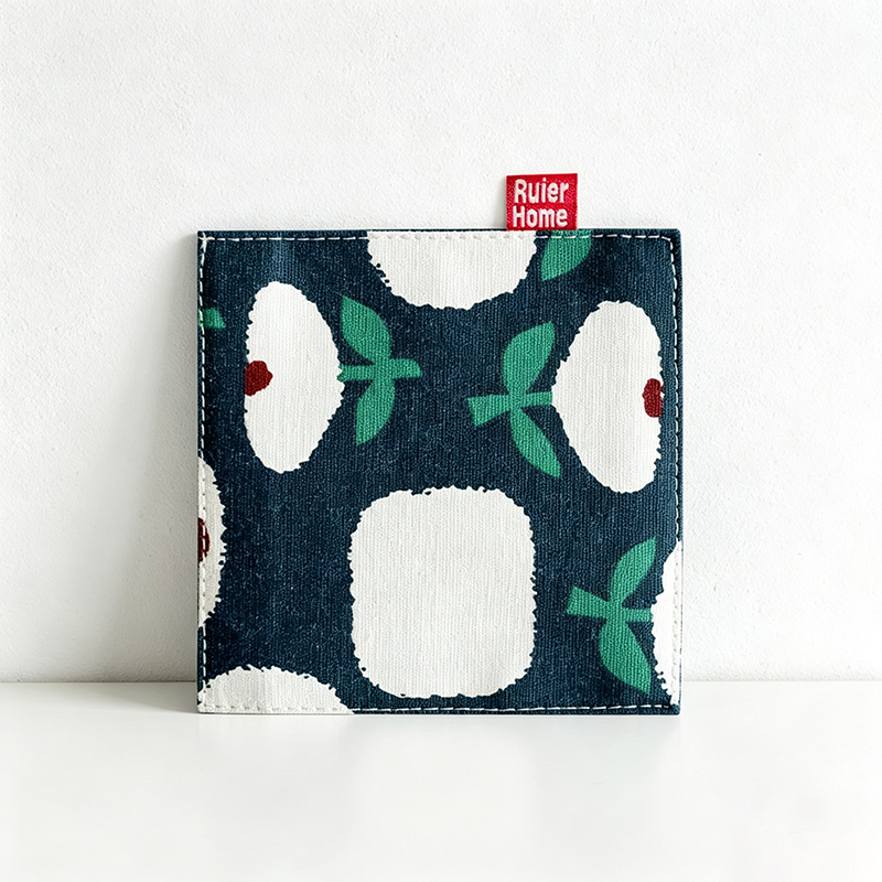 Floral Fabric Coaster – Square Polyester Cup Mat for Dining Table & Kitchen Decor