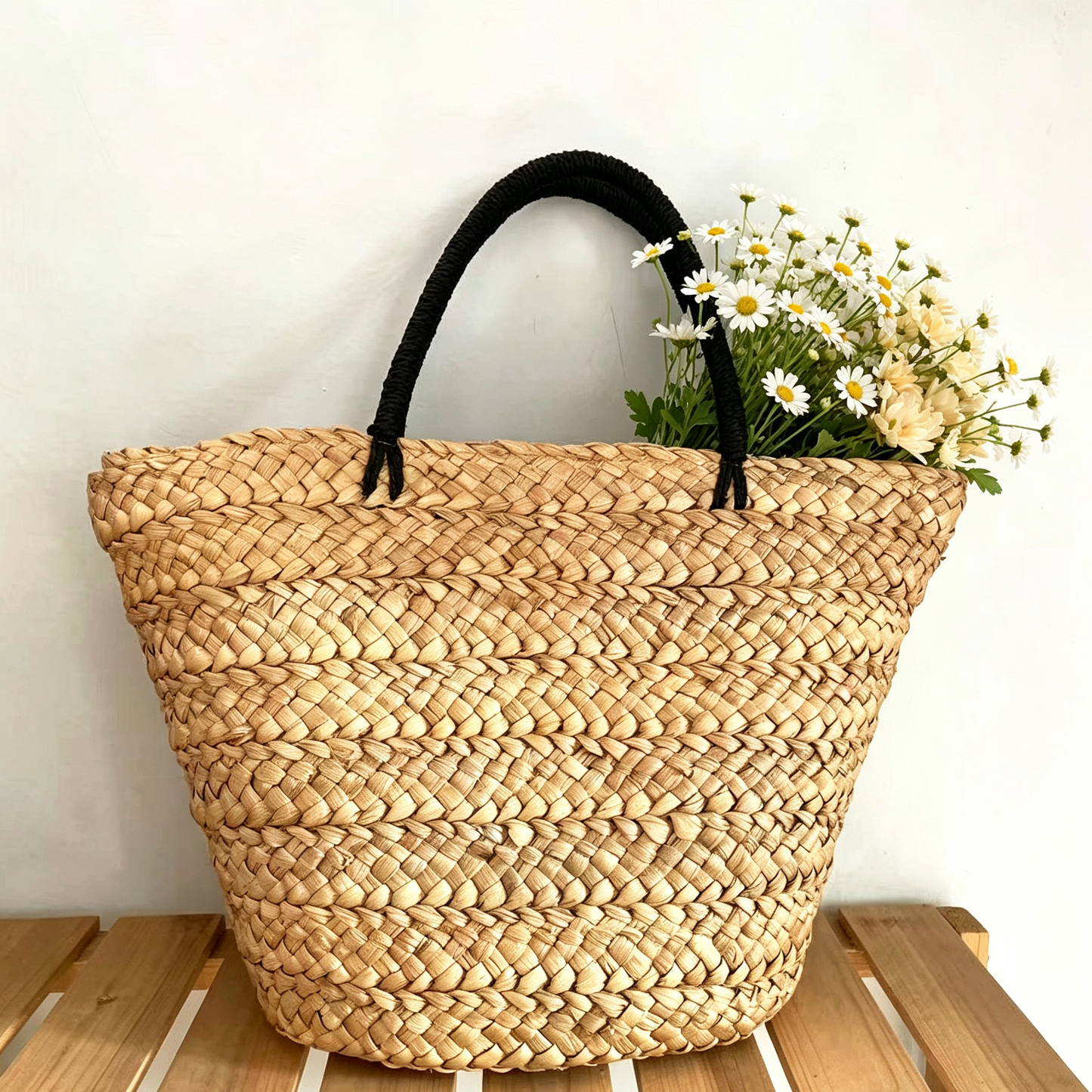 Natural Corn Husk Woven Mini Square Bag – Soft Straw Handbag with Peach Skin Lining