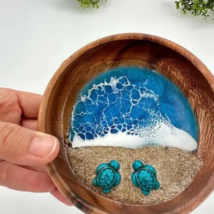 Ocean in a Bowl Handmade Resin Figurine Coastal Beach Scene Decorative Ornament Miniature Sea World Display Home Decor