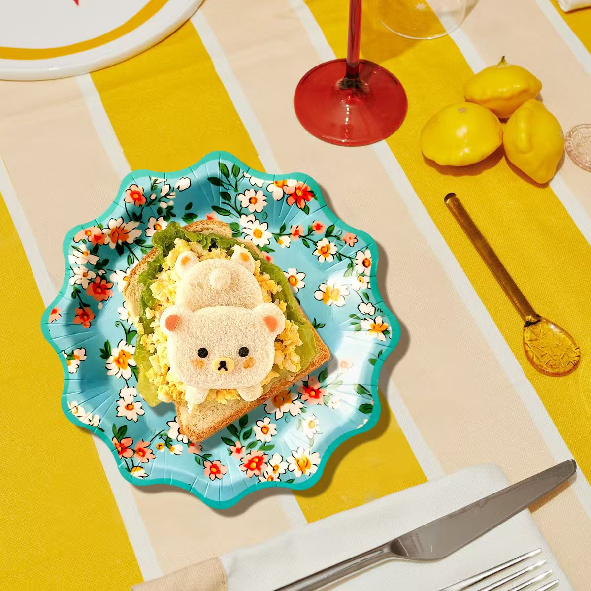 Scalloped Paper Party Plates Disposable 12-Sided Festive Tableware