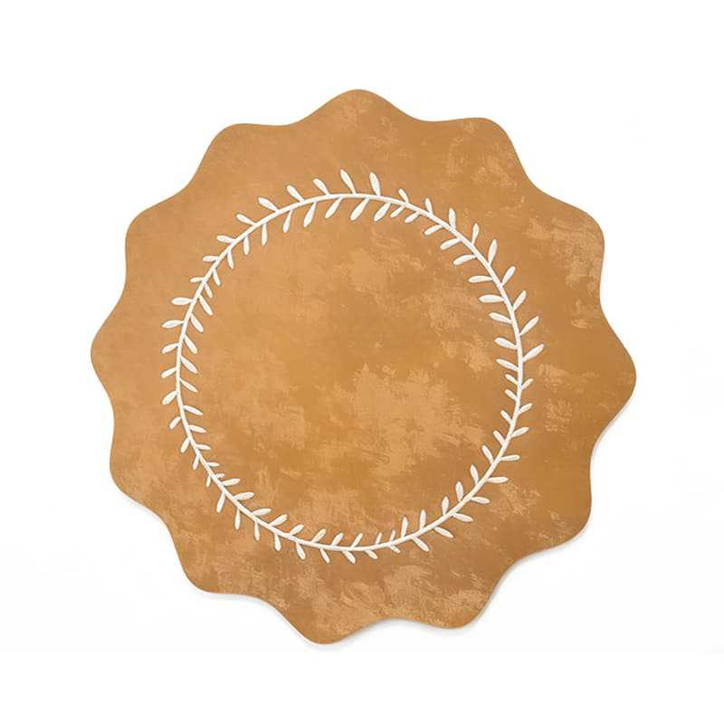 Scalloped Wreath Faux Leather Placemat, Round Wavy Edge Table Mat for Dining Table Decor