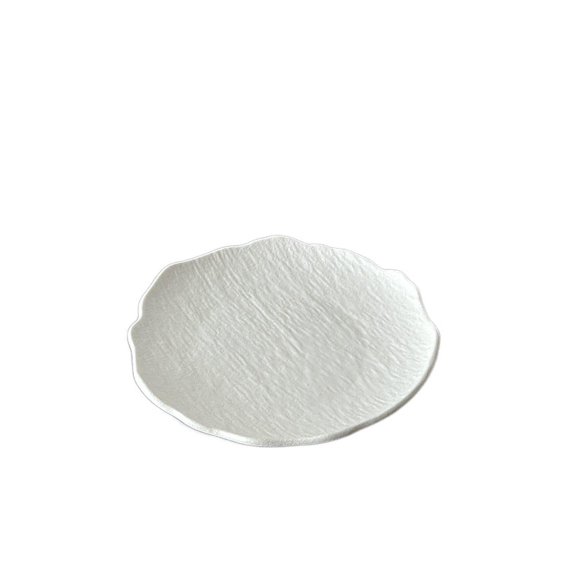 14cm PP Dessert Plate – Irregular Wavy Edge Plastic Serving Dish for Café, Bakery