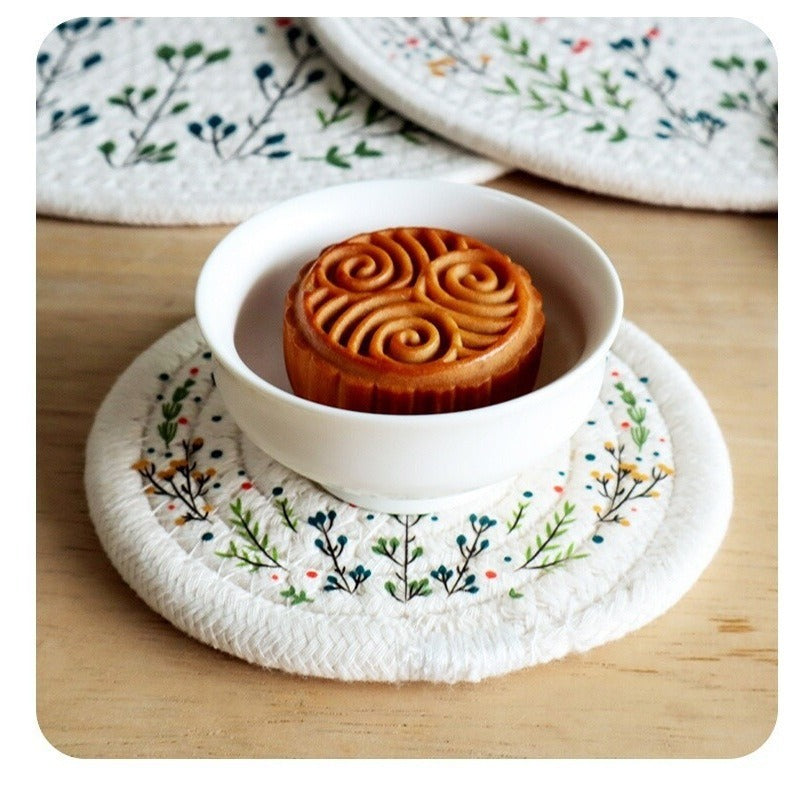 Nordic Handwoven Cotton Rope Coasters, Thick Heat Resistant Table Mats for Cups & Tableware
