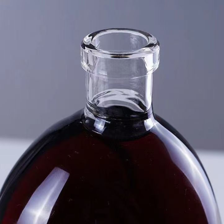 High Heel Glass Decanter – Hand-Blown Decorative Liquor Bottle