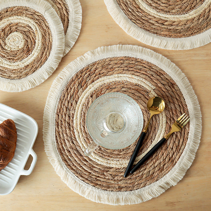 Woven Seagrass Trivet with Tassels, Round Heat Resistant Placemat & Plate Mat