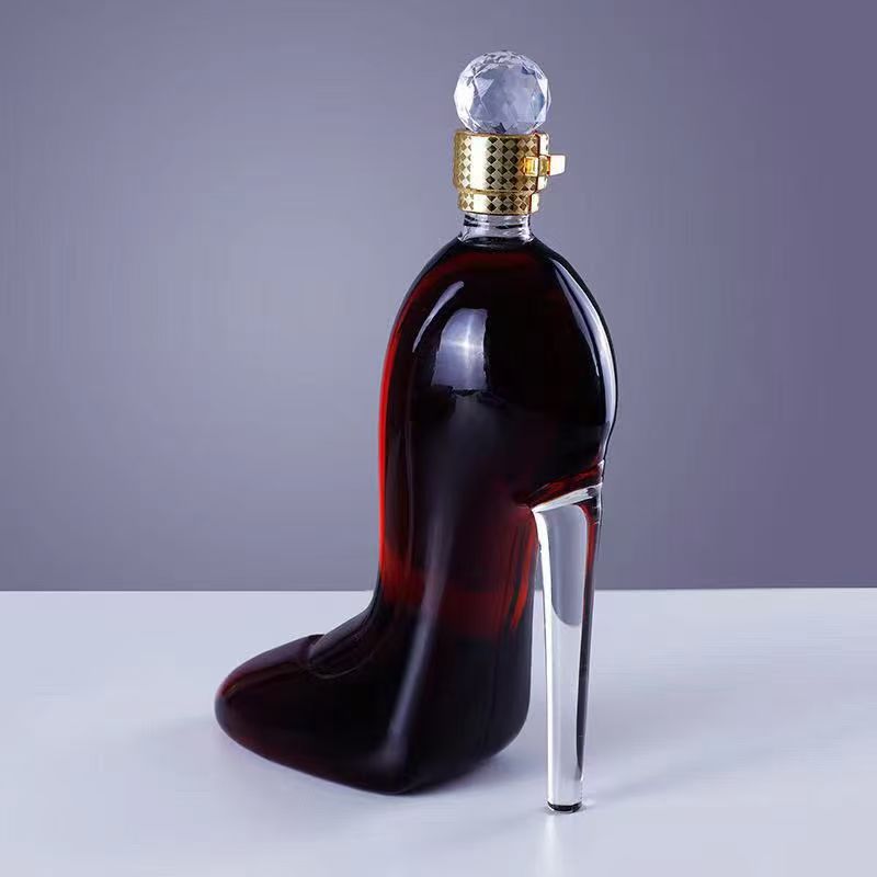 High Heel Glass Decanter – Hand-Blown Decorative Liquor Bottle