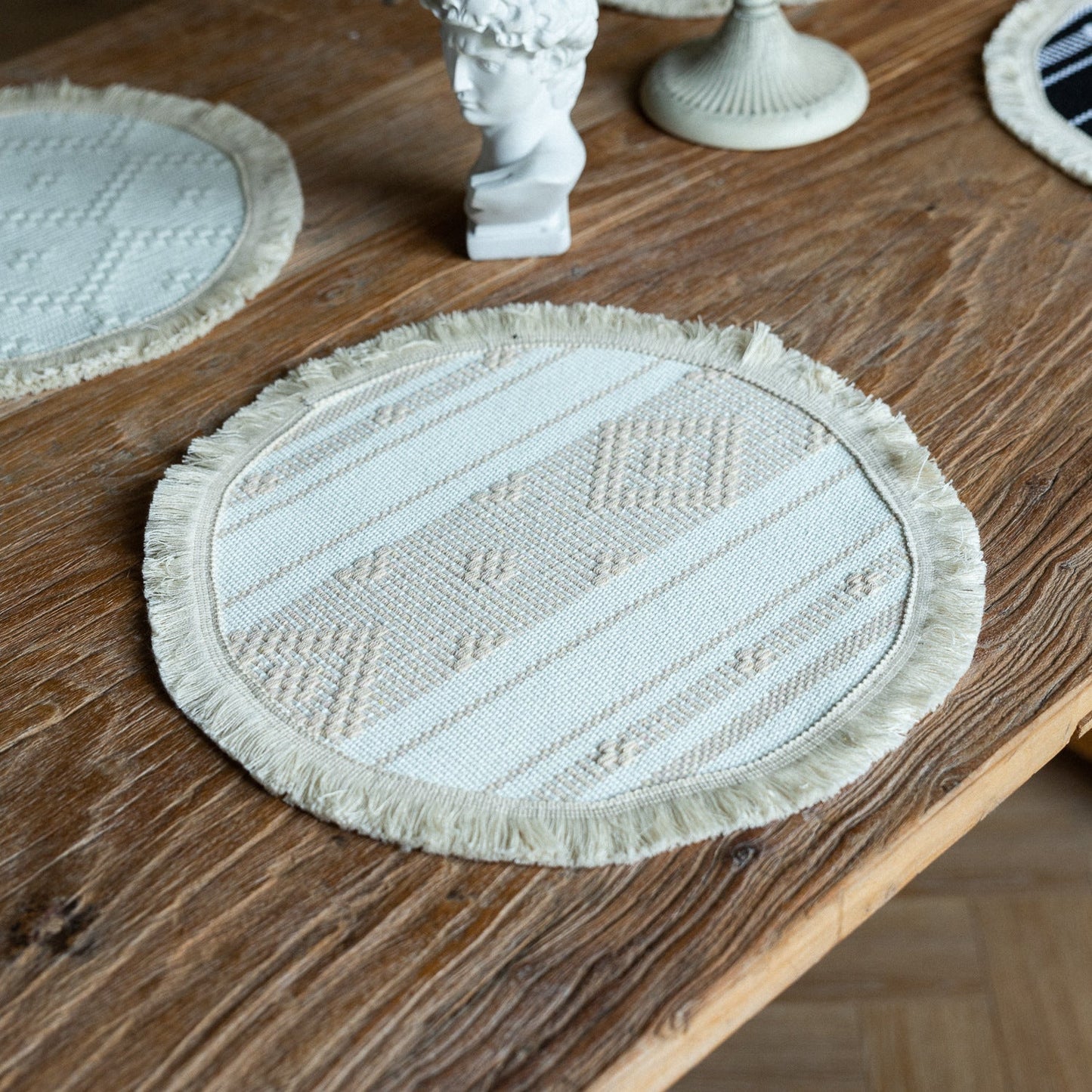 Boho Woven Round Placemat, Farmhouse Heat Resistant Table Mat
