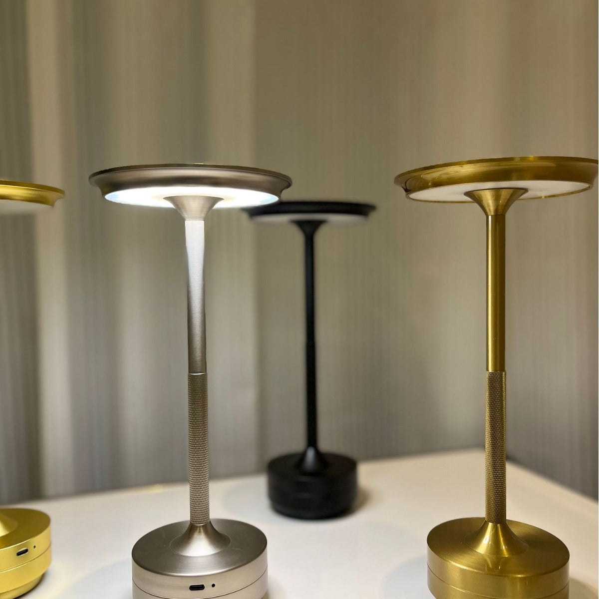 Aluminum Touch Table Lamp – USB Rechargeable Minimalist Desk Light