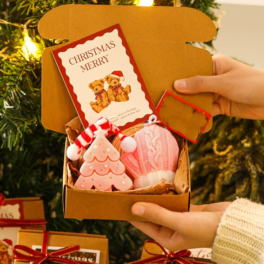 Gingerbread Man Scented Candle – Christmas Gift Box