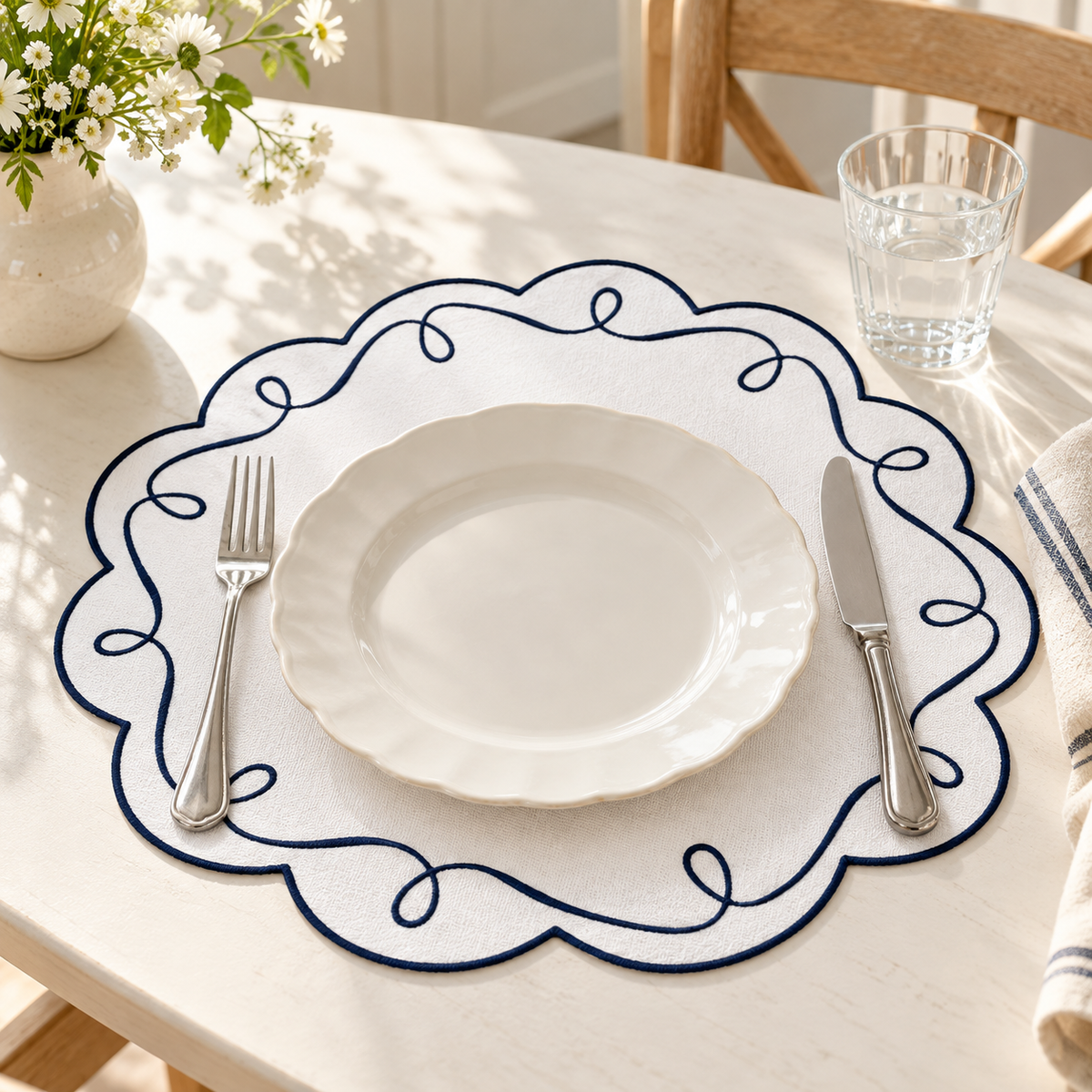 Embroidered Round Placemat – Scalloped Fabric Table Mat