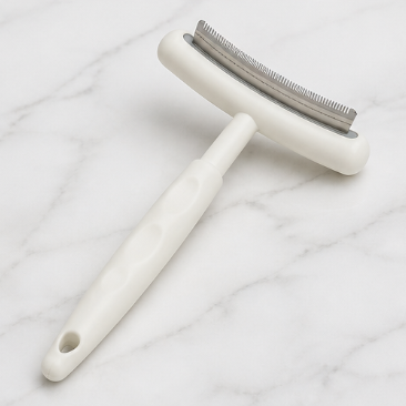 Pet Comb Deshedding Tool – Curved Dog Brush Cat Grooming Undercoat Rake Remover
